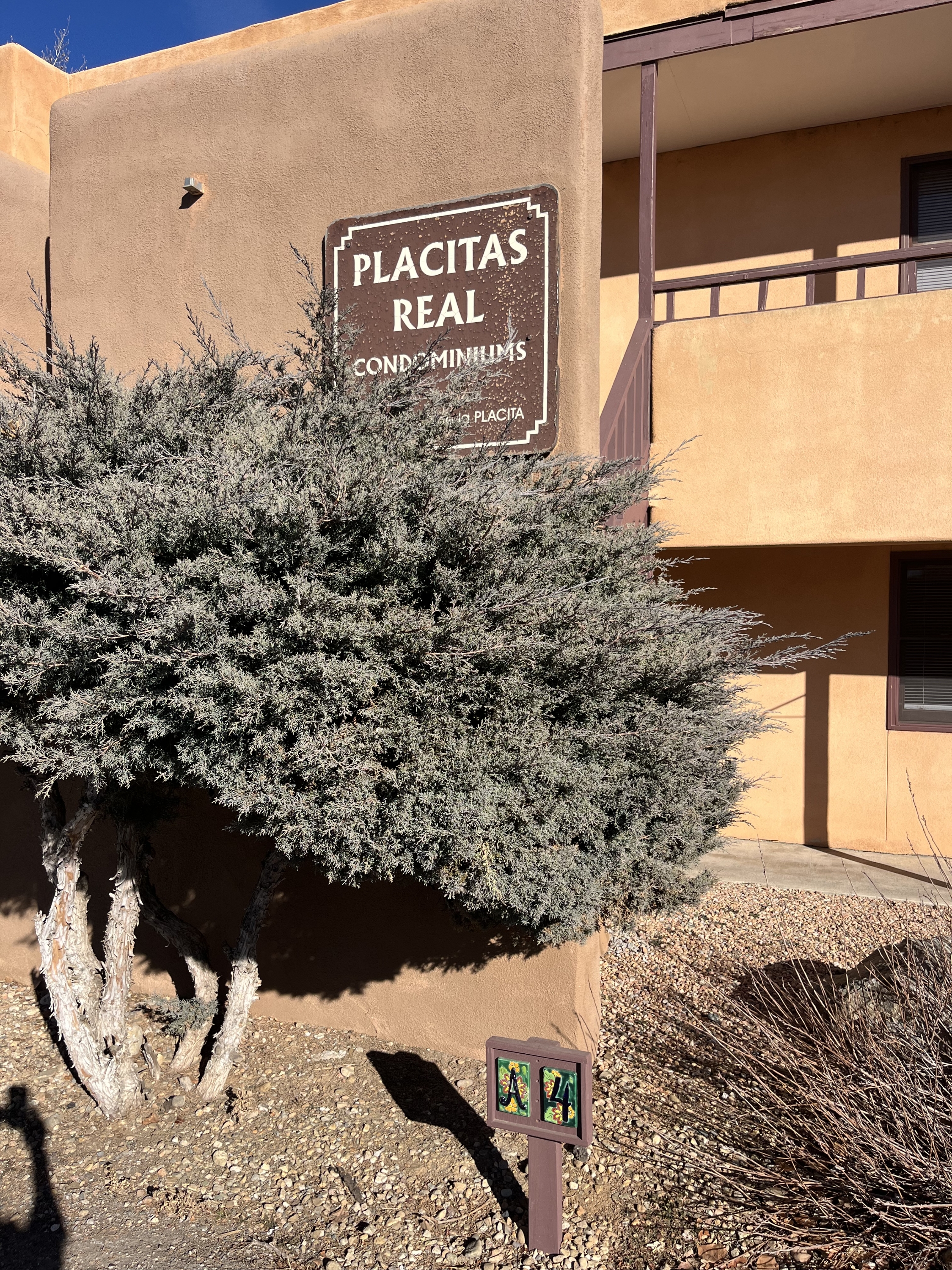 405 Camino De La Placita - 1